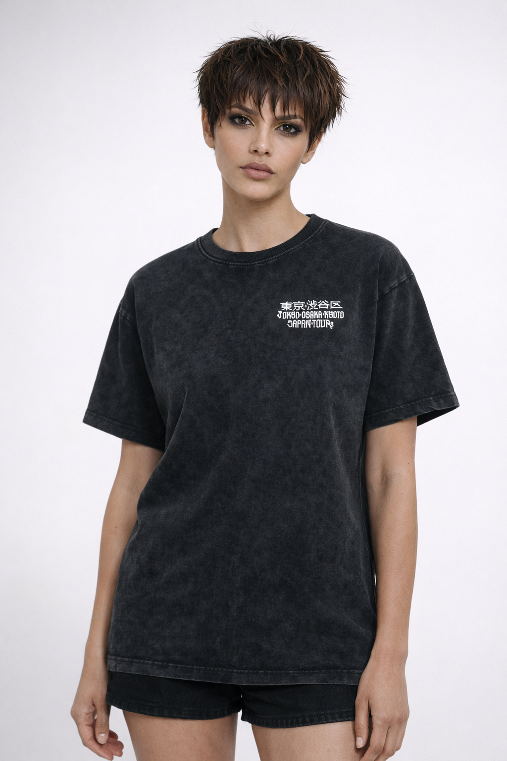 Kuromu - Snow Washed Oversized T-Shirt