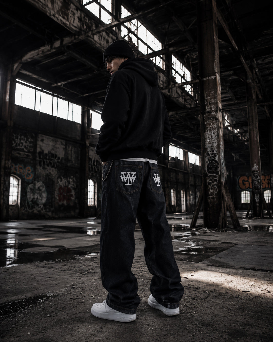 Aizome – Men's Vintage Washed Barrel Leg Jeans (White Monogram)